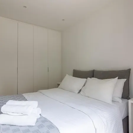 Trikoupi D2 Apartment